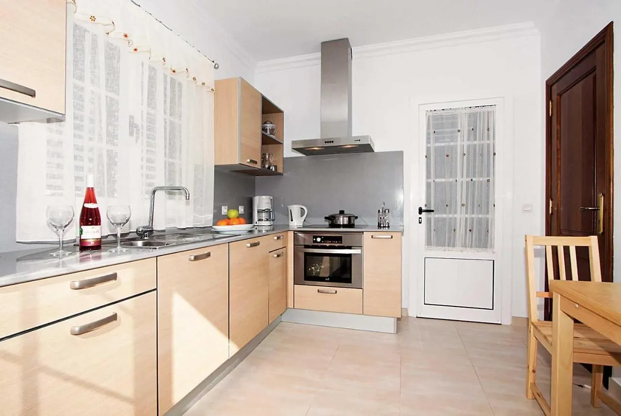 Femes Villa Playa Blanca